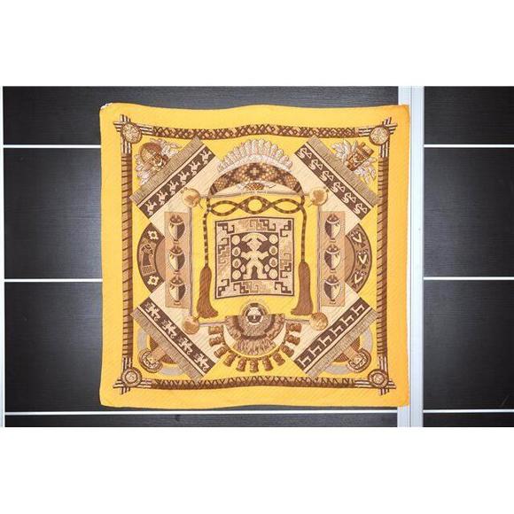 Auth Hermes Pleats Scarf 'Huaca Piru' #74825H15B - Picture 13 of 15